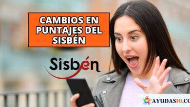 Mujer colombiana consulta su grupo del Sisbén IV en línea desde su celular
