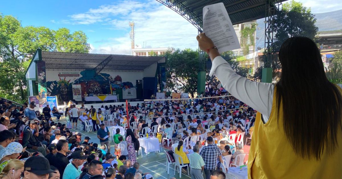 Entrega masiva de cartas de indemnización a víctimas en Caquetá