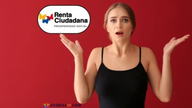 mujer preocupada por no firmar el acta de renta ciudadana