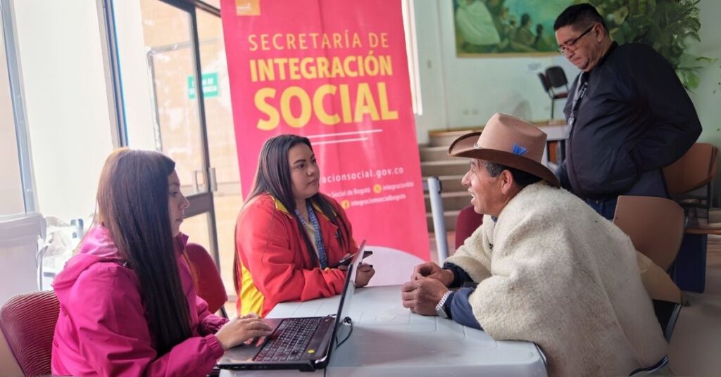 Jornada de Ingreso Mínimo Garantizado en barrio de Bogotá