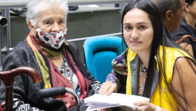 Adultos mayores víctimas del conflicto armado reciben indemnización en el Eje Cafetero