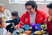 Familias en Rafael Uribe Uribe comparten alimentos en comedor comunitario