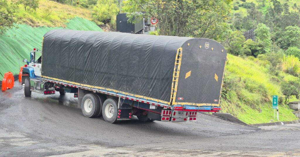 Reapertura en fases de la vía Bogotá–Villavicencio