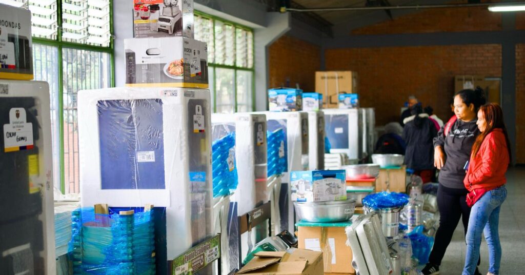 Familia víctima desplazada emprendiendo con capital productivo