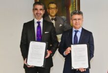 Presidentes de ICETEX y Banco Agrario firmando alianza para educación financiera y emprendimiento