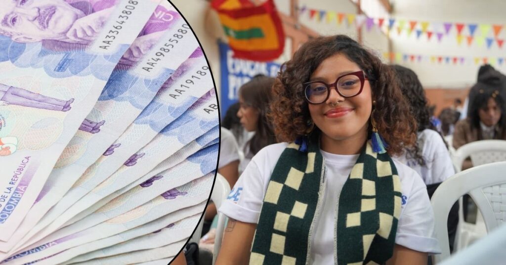 Joven estudiante consultando el punto de pago de Renta Joven