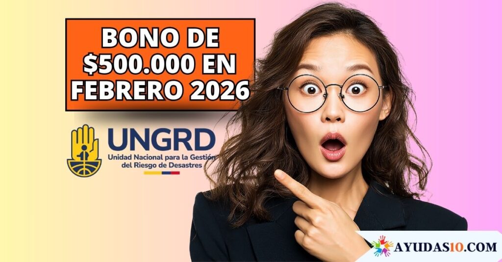 Jefe de hogar recibiendo el bono de 500 mil pesos de la UNGRD