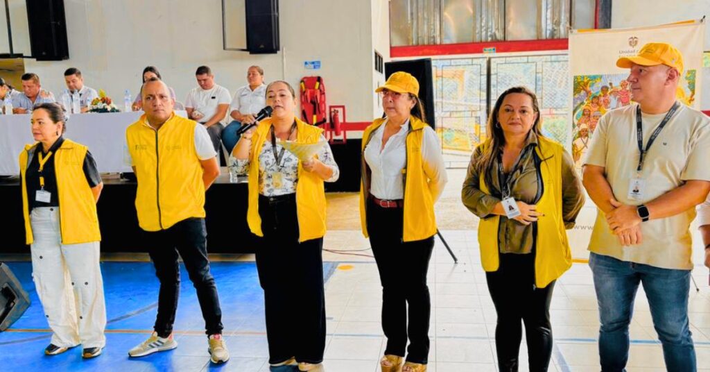 Entrega de cartas de indemnización a víctimas del conflicto en Florencia, Caquetá, por la Unidad para las Víctimas