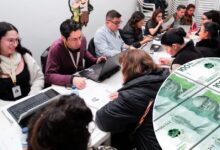 Beneficiarios de programas sociales en Soacha recibiendo asesoría sobre el registro de su cuenta bancaria en el nuevo gestor de Prosperidad Social