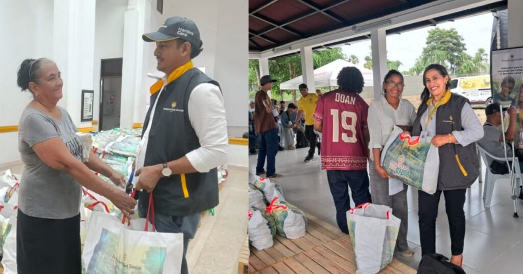 Entrega de paquetes de alimentos esenciales del programa Hambre Cero a familias vulnerables