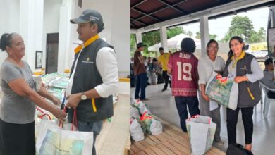 Entrega de paquetes de alimentos esenciales del programa Hambre Cero a familias vulnerables