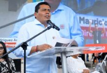 Adultos mayores y víctimas del conflicto celebrando la entrega de subsidios e indemnizaciones de Prosperidad Social