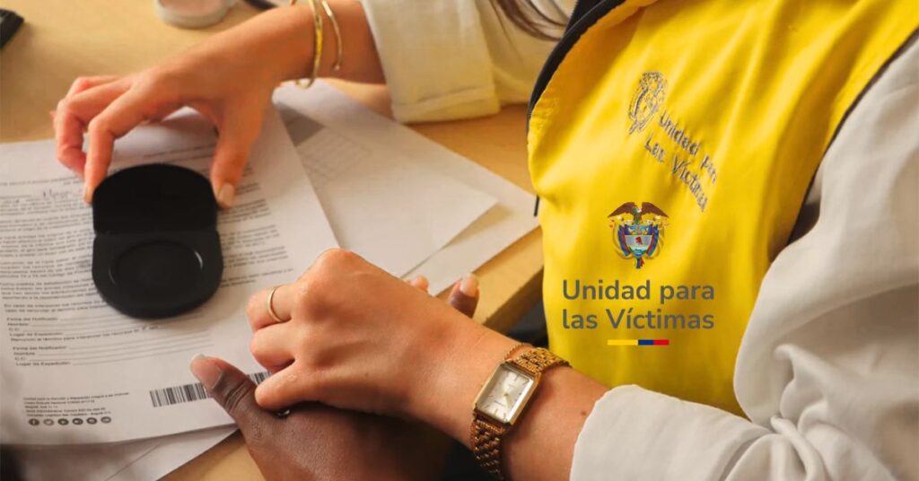 Sobrevivientes del conflicto armado reciben cartas de indemnización por parte de la Unidad para las Víctimas