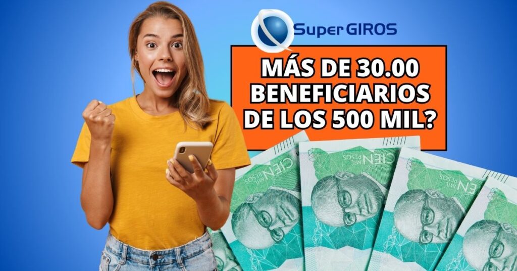 Familia beneficiaria reclamando el subsidio de 500 mil pesos para damnificados en SuperGiros