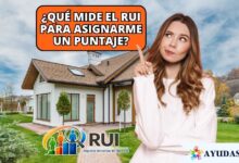 Ciudadana revisando su clasificación socioeconómica en la plataforma del DNP y el RUI