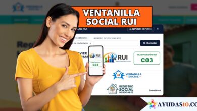 consultando en su celular la lista de subsidios disponibles en la plataforma de la Ventanilla Social del DNP