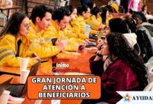 Ciudadanos recibiendo asesoría y bancarización en la jornada de Ingreso Mínimo Garantizado
