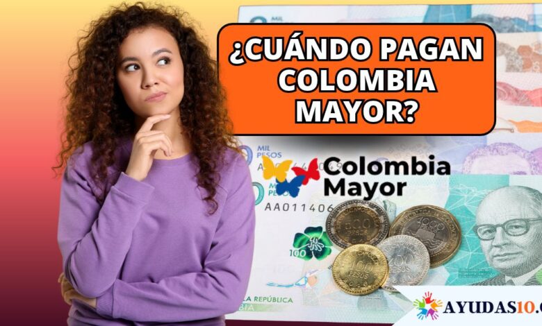 beneficiaria del programa Colombia Mayor esperando información sobre la octava transferencia monetaria
