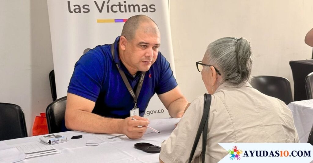 Entrega de cartas de indemnización a víctimas del conflicto armado en Barranquilla